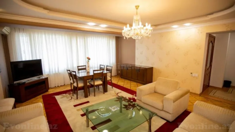 3 otaqlı Mənzil 110 m² 28 May m. Kirayə verilir