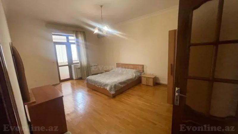 Kirayə verilir 5 otaqlı Mənzil Köhnə tikili 200 m² Nizami m. - şəkil 11