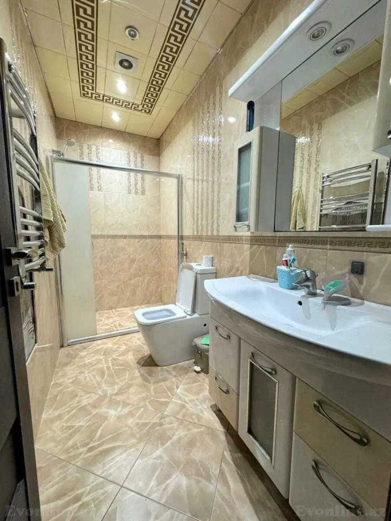 Kirayə verilir 4 otaqlı Mənzil Yeni tikili 187 m² Xətai r. - şəkil 12