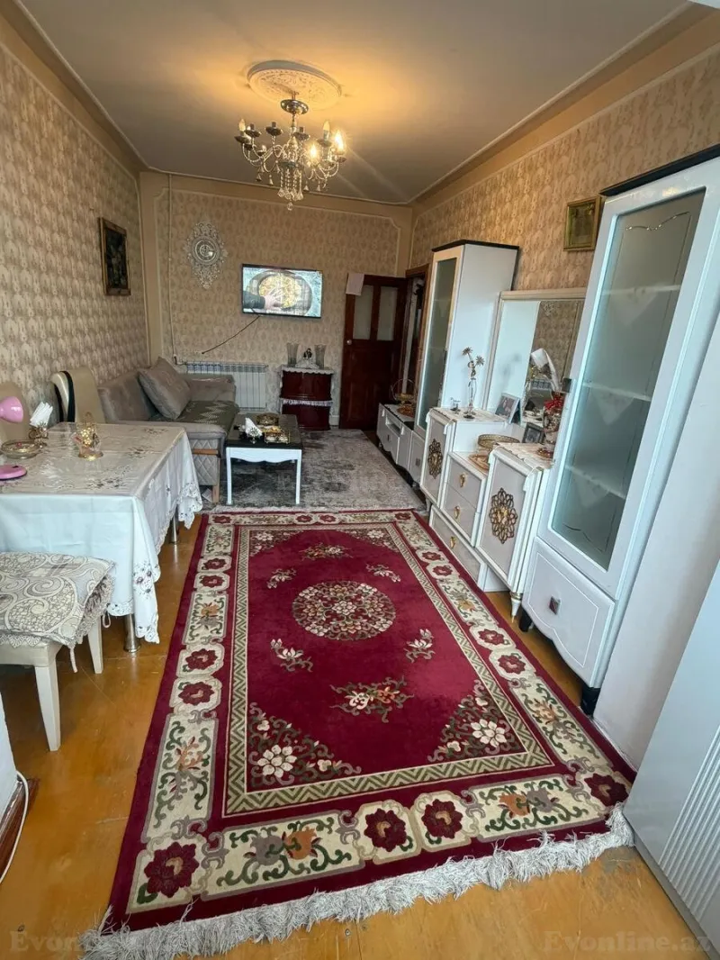Satılır 2 otaqlı Mənzil Köhnə tikili 45 m² 8-ci mikrorayon - şəkil 2