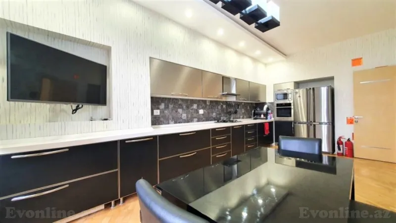 Kirayə verilir 3 otaqlı Mənzil Yeni tikili 125 m² 28 May m. - şəkil 5