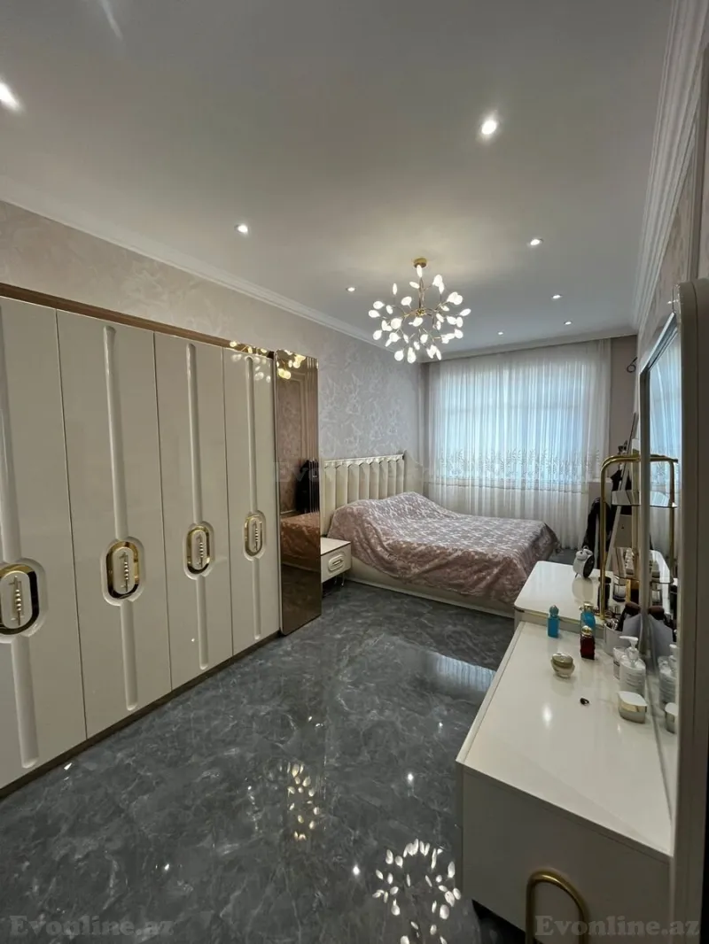 Satılır 4 otaqlı Mənzil Yeni tikili 170 m² Xətai r. - şəkil 12