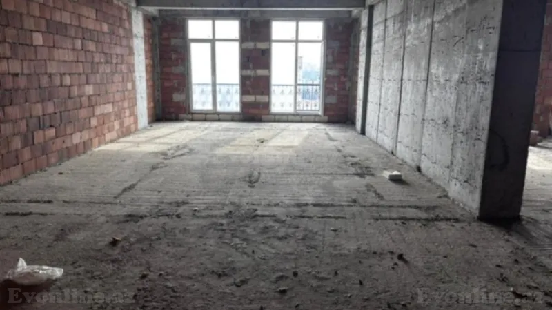 4 otaqlı Mənzil 200 m² Elmlər Akademiyası m. Satılır