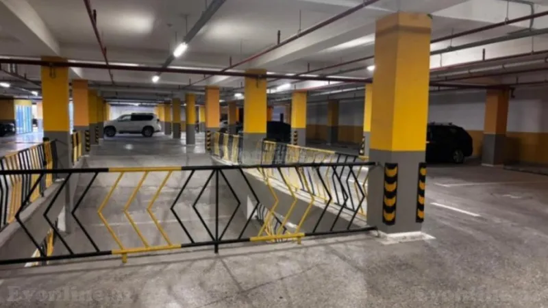 Satılır 4 otaqlı Mənzil Yeni tikili 200 m² Elmlər Akademiyası m. - şəkil 4