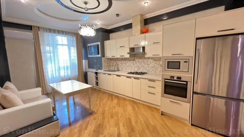 Kirayə verilir 3 otaqlı Mənzil Yeni tikili 130 m² Xətai m. - şəkil 8