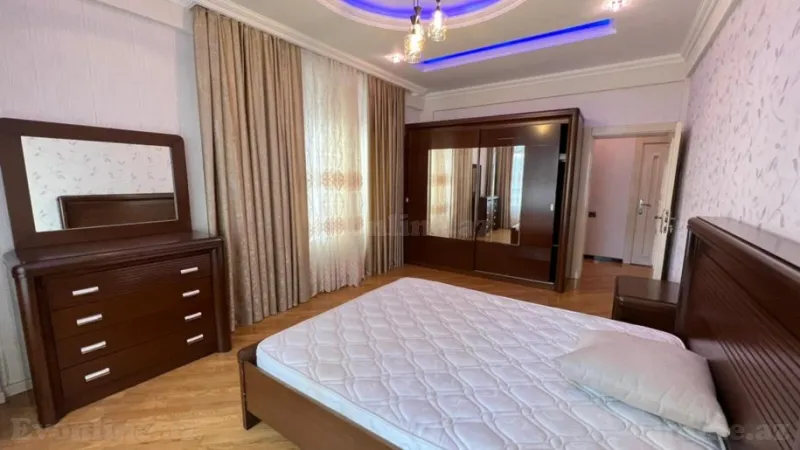 Kirayə verilir 3 otaqlı Mənzil Yeni tikili 130 m² Xətai m. - şəkil 15