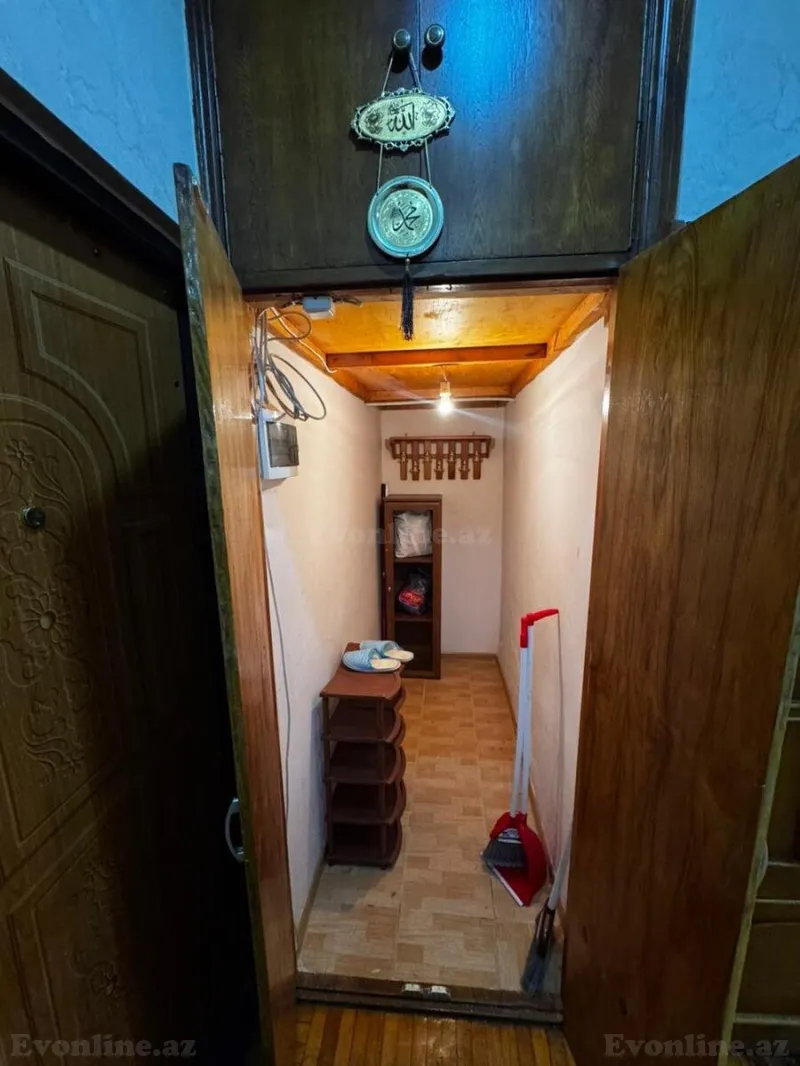 Satılır 2 otaqlı Mənzil Köhnə tikili 75 m² Gənclik m. - şəkil 4