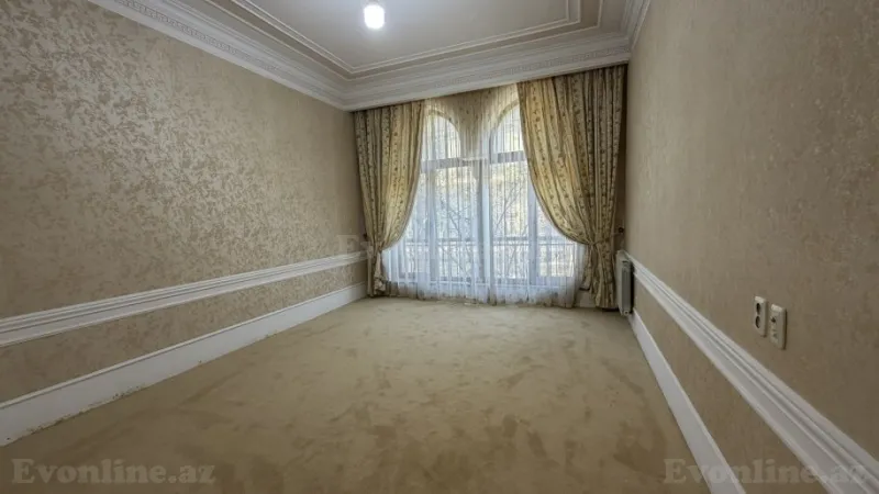 Satılır 3 otaqlı Mənzil Köhnə tikili 95 m² Sahil m. - şəkil 4