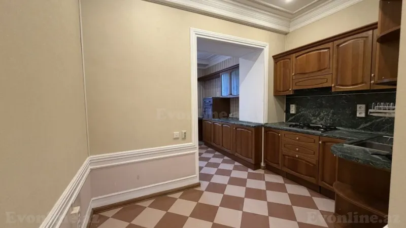 Satılır 3 otaqlı Mənzil Köhnə tikili 95 m² Sahil m. - şəkil 5