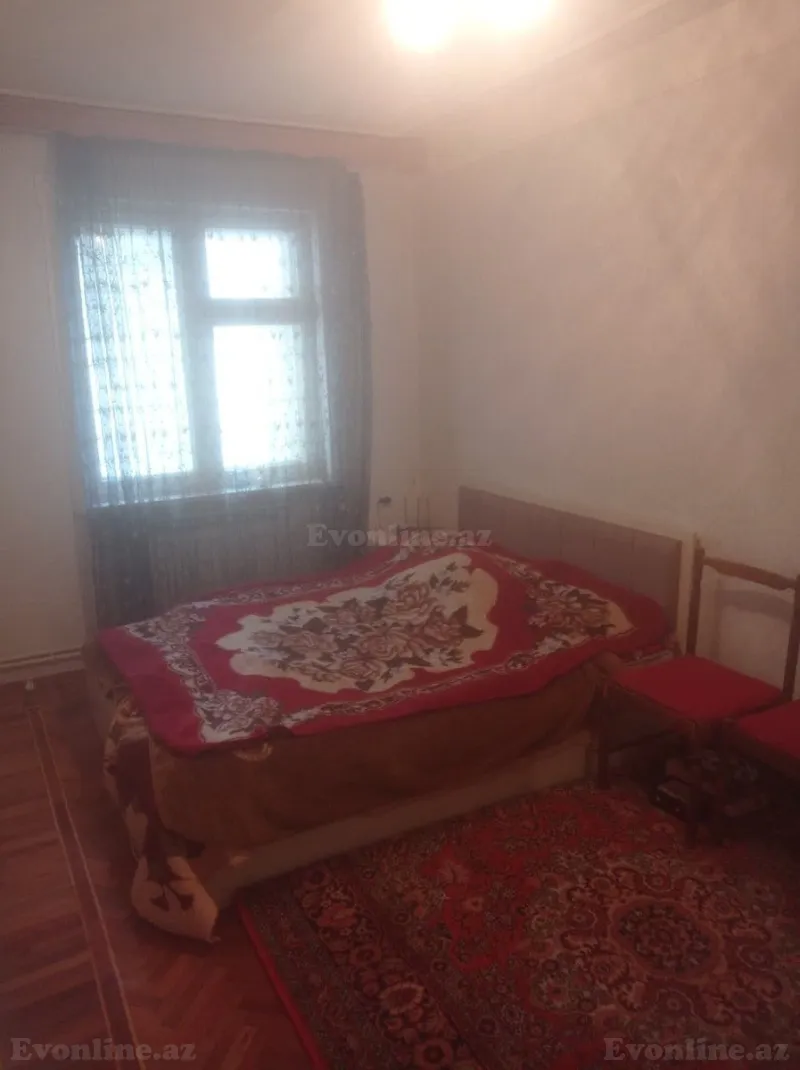 Satılır 4 otaqlı Mənzil Köhnə tikili 100 m² Elmlər Akademiyası m. - şəkil 2