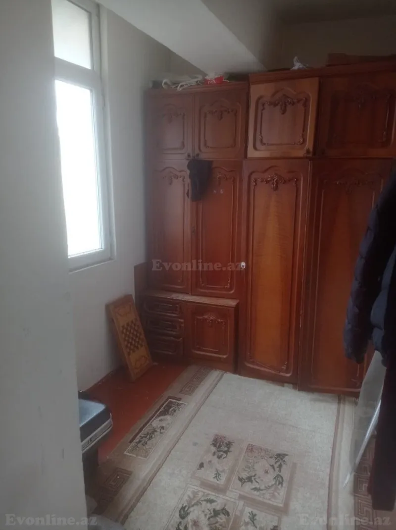 Satılır 4 otaqlı Mənzil Köhnə tikili 100 m² Elmlər Akademiyası m. - şəkil 4
