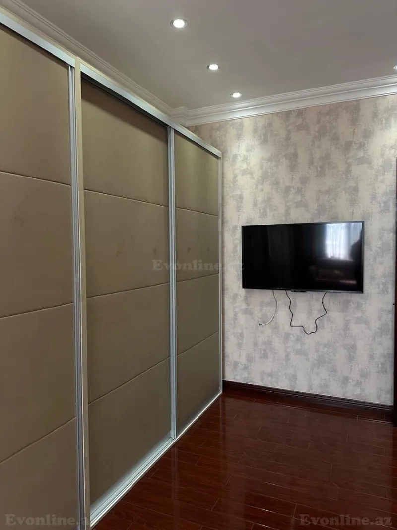 Kirayə verilir 4 otaqlı Mənzil Yeni tikili 160 m² 28 May m. - şəkil 9