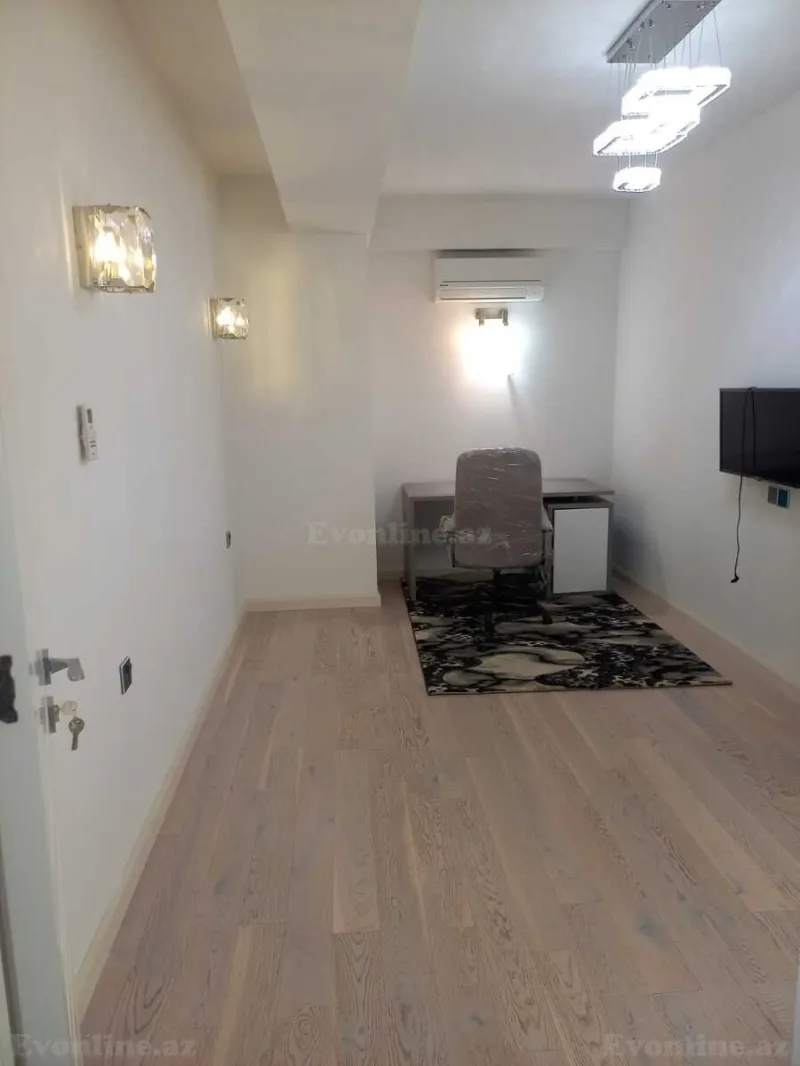 Kirayə verilir 3 otaqlı Mənzil Yeni tikili 120 m² Xətai m. - şəkil 12