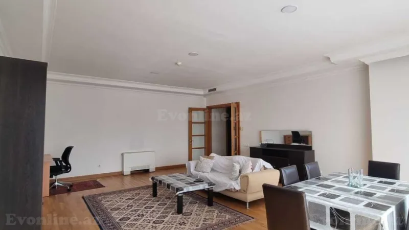 Kirayə verilir 4 otaqlı Mənzil Yeni tikili 200 m² 28 May m. - şəkil 6