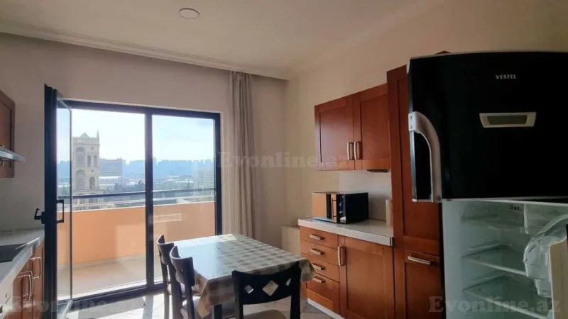 Kirayə verilir 4 otaqlı Mənzil Yeni tikili 200 m² 28 May m. - şəkil 13