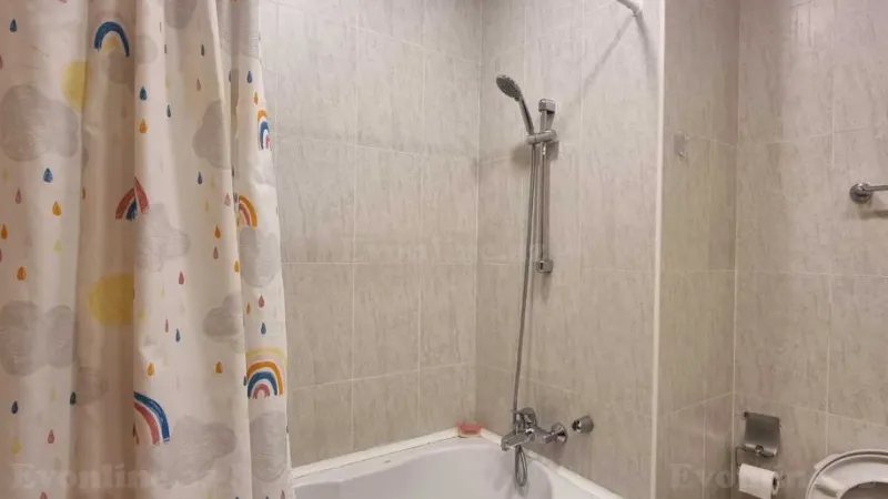 Kirayə verilir 4 otaqlı Mənzil Yeni tikili 200 m² 28 May m. - şəkil 14