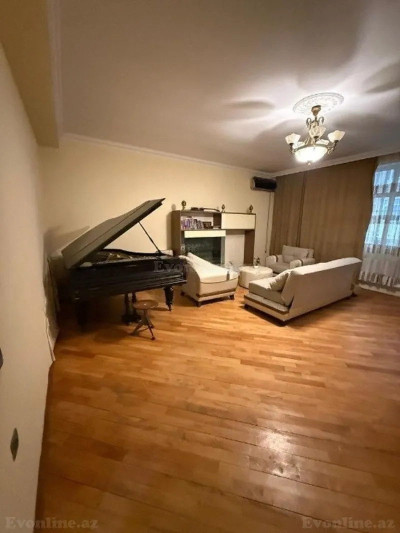 Satılır 3 otaqlı Mənzil Yeni tikili 160 m² 8 Noyabr m. - şəkil 2