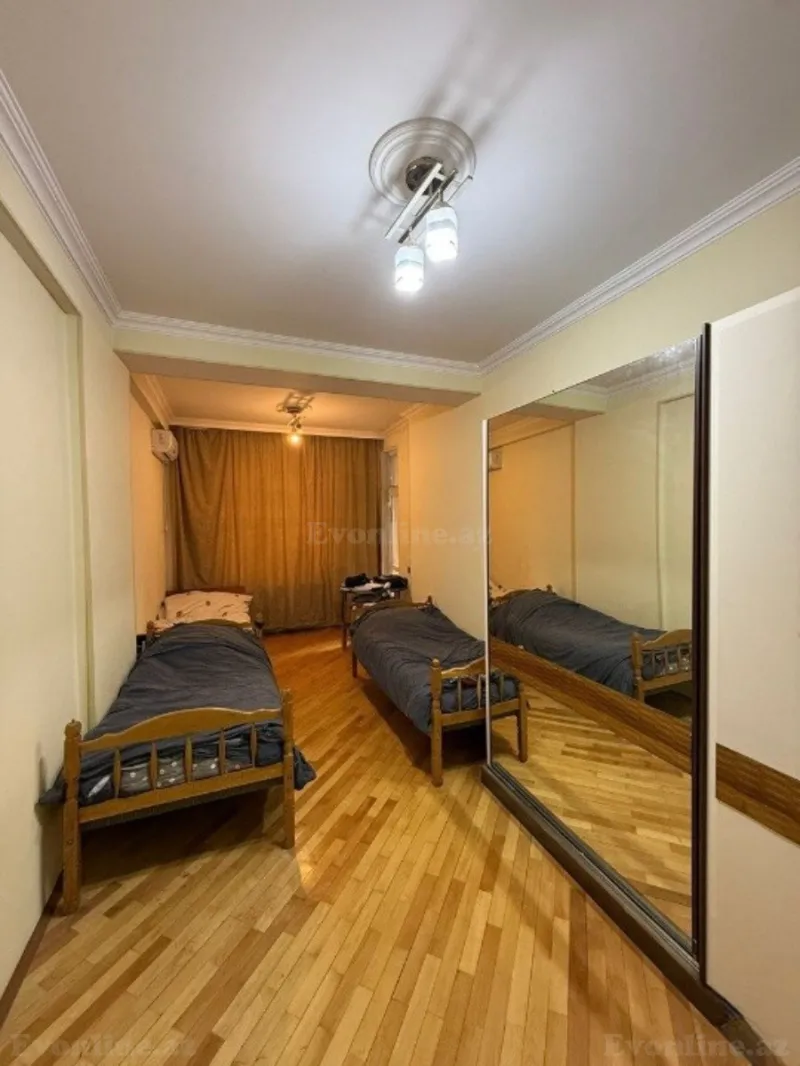 Satılır 3 otaqlı Mənzil Yeni tikili 160 m² 8 Noyabr m. - şəkil 5