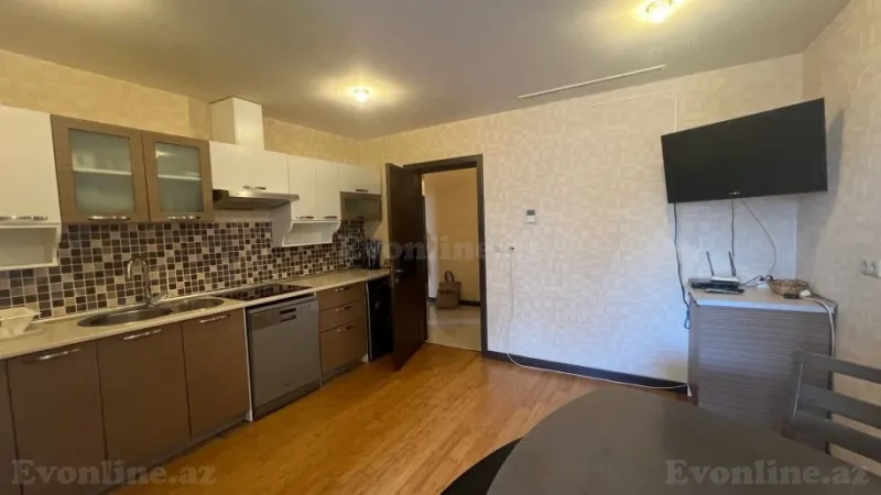 Kirayə verilir 3 otaqlı Mənzil Yeni tikili 200 m² Xətai r. - şəkil 4