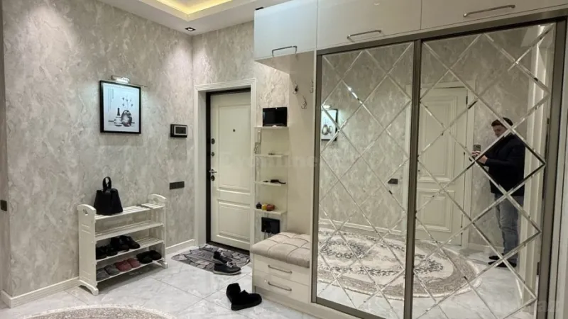 Satılır 3 otaqlı Mənzil Yeni tikili 112 m² Elmlər Akademiyası m. - şəkil 13