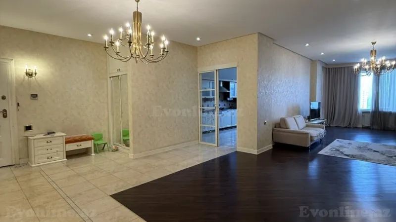 Satılır 4 otaqlı Mənzil Yeni tikili 180 m² Nizami m. - şəkil 3