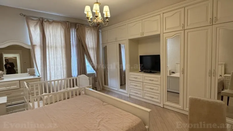 Satılır 4 otaqlı Mənzil Yeni tikili 180 m² Nizami m. - şəkil 13