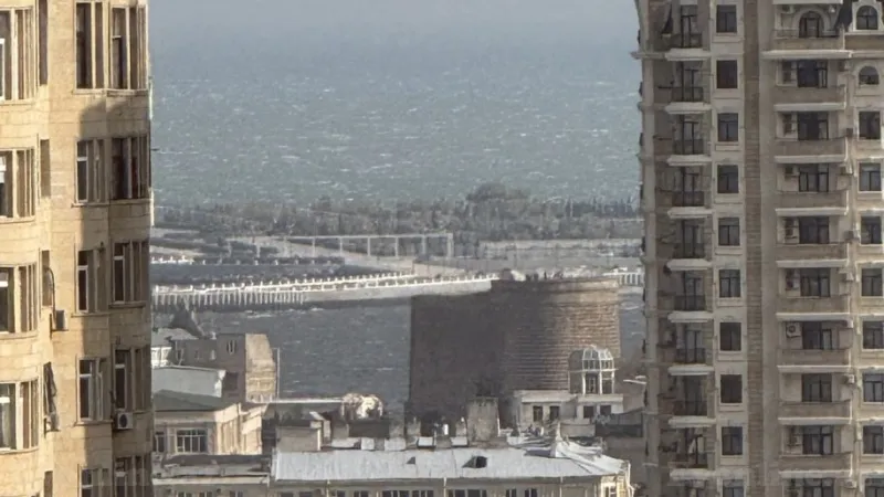 Satılır 4 otaqlı Mənzil Yeni tikili 180 m² Nizami m. - şəkil 17