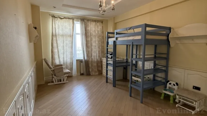 Satılır 4 otaqlı Mənzil Yeni tikili 180 m² Nizami m. - şəkil 23