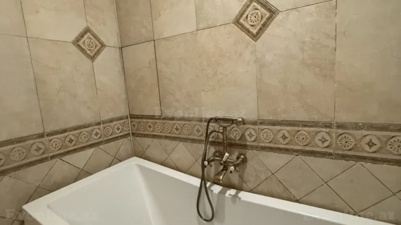 Satılır 4 otaqlı Mənzil Yeni tikili 180 m² Nizami m. - şəkil 29