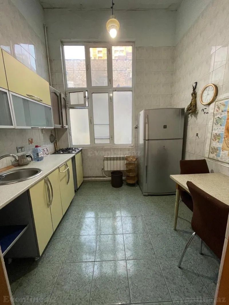 Kirayə verilir 3 otaqlı Mənzil Köhnə tikili 85 m² 28 May m. - şəkil 4