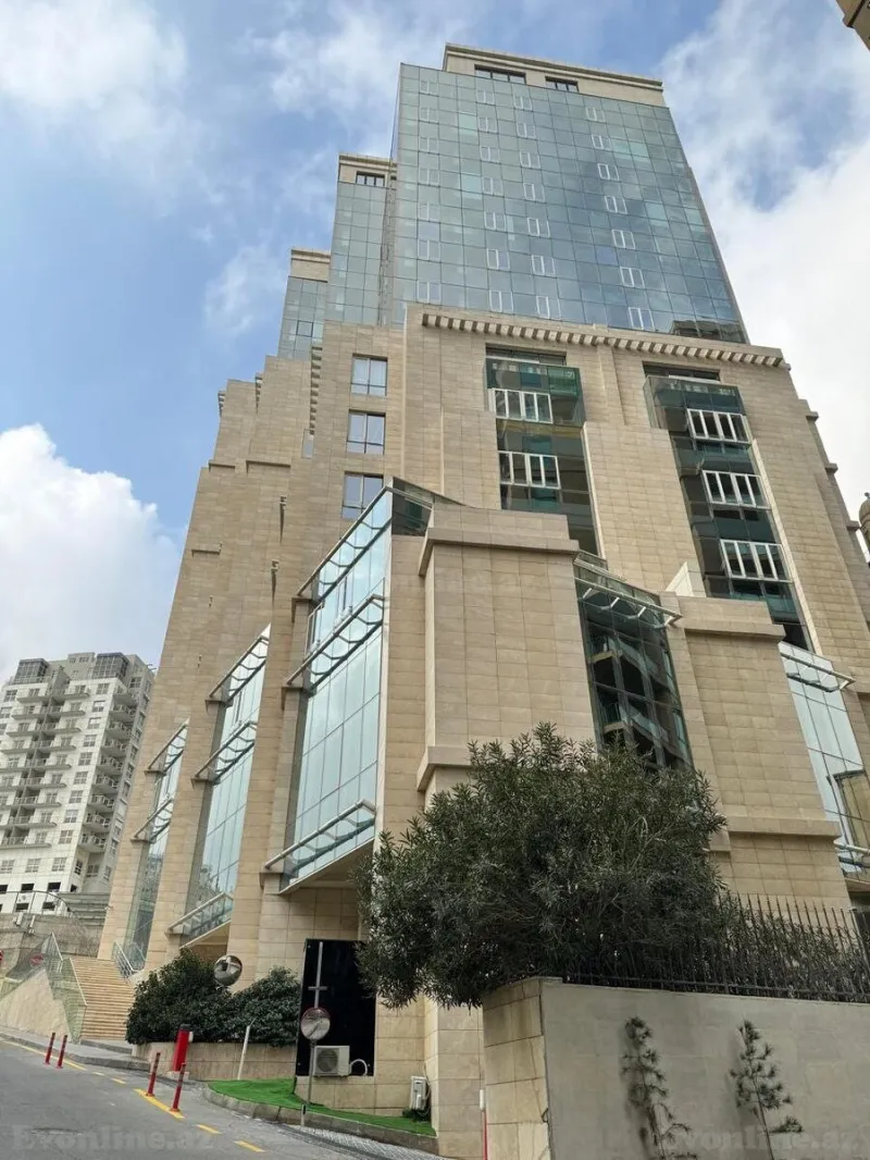 Satılır 5 otaqlı Mənzil Yeni tikili 277.7 m² İçərişəhər m.