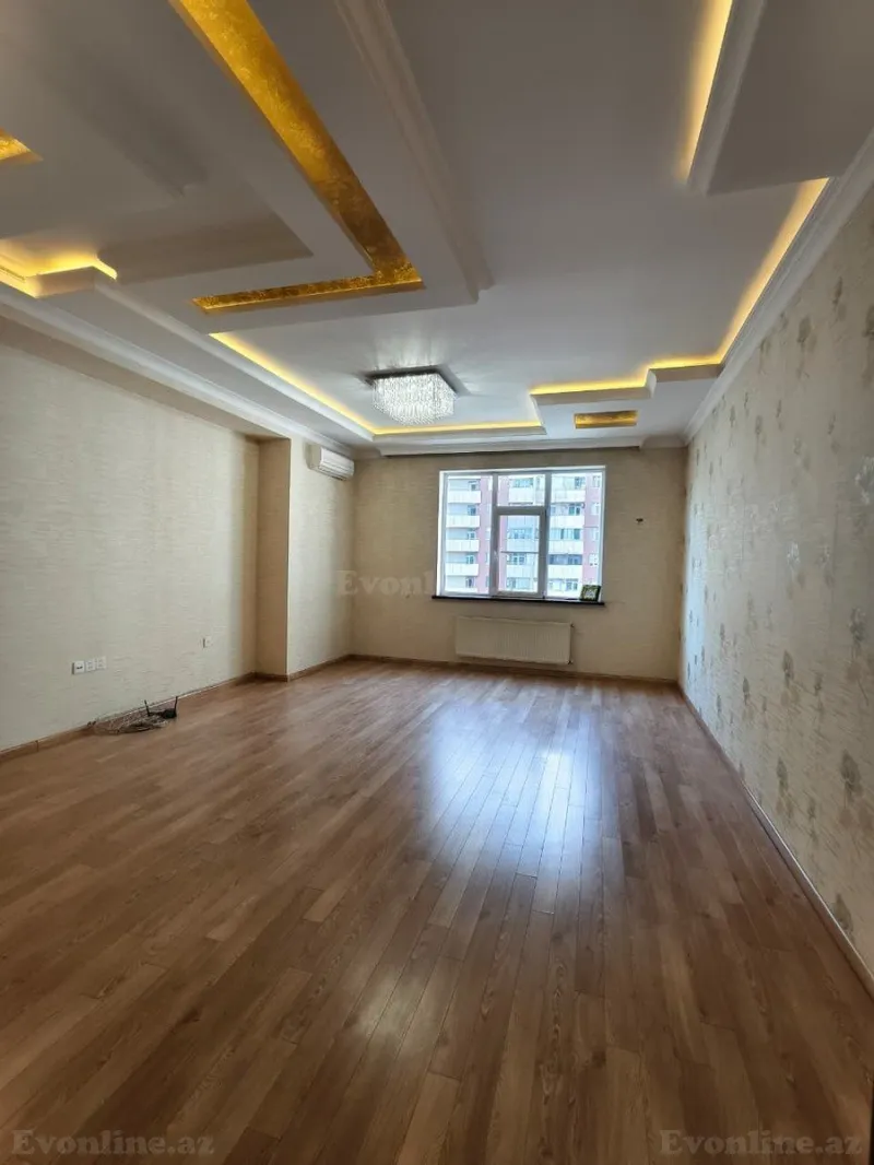 3 otaqlı Mənzil 110 m² Xətai m. Satılır