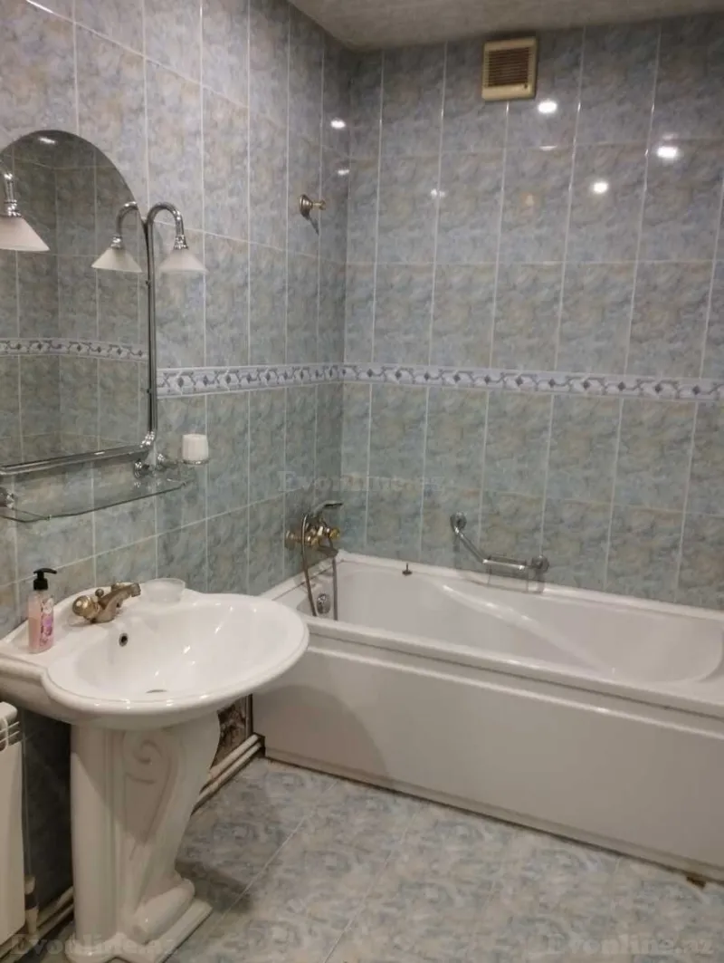 Kirayə verilir 3 otaqlı Mənzil Köhnə tikili 115 m² Yasamal - şəkil 12