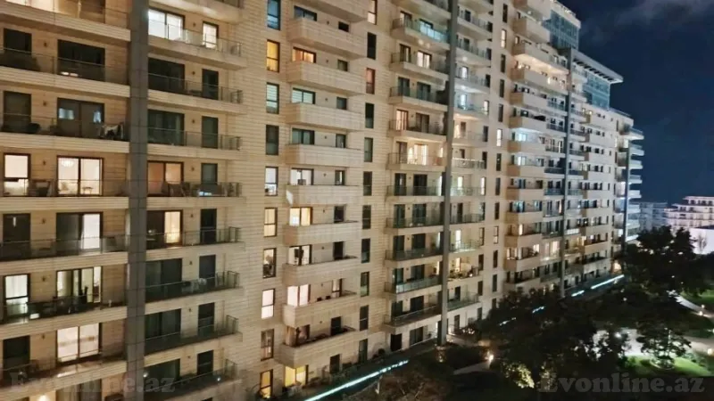 Kirayə verilir 4 otaqlı Mənzil Yeni tikili 190 m² 28 May m. - şəkil 2
