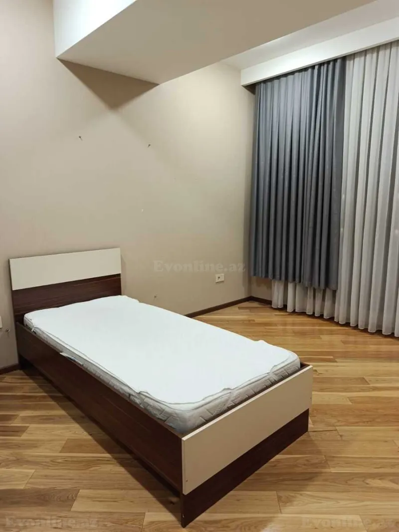 Kirayə verilir 4 otaqlı Mənzil Yeni tikili 190 m² 28 May m. - şəkil 8