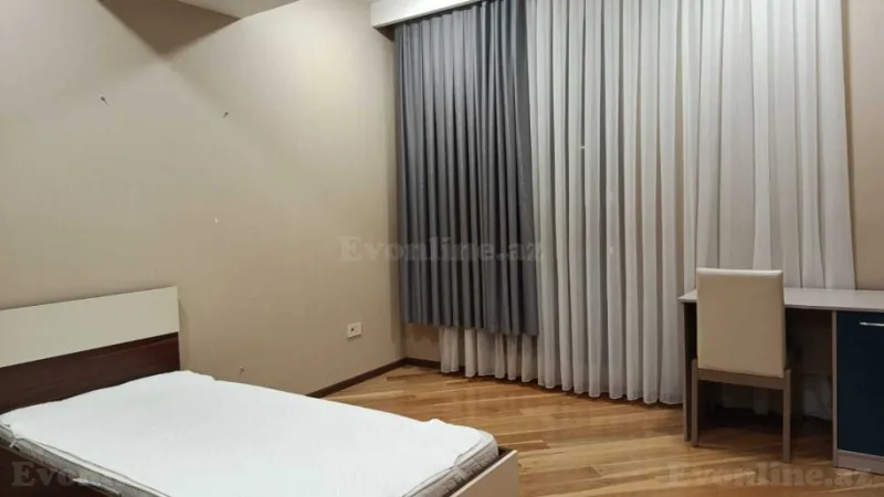 Kirayə verilir 4 otaqlı Mənzil Yeni tikili 190 m² 28 May m. - şəkil 12