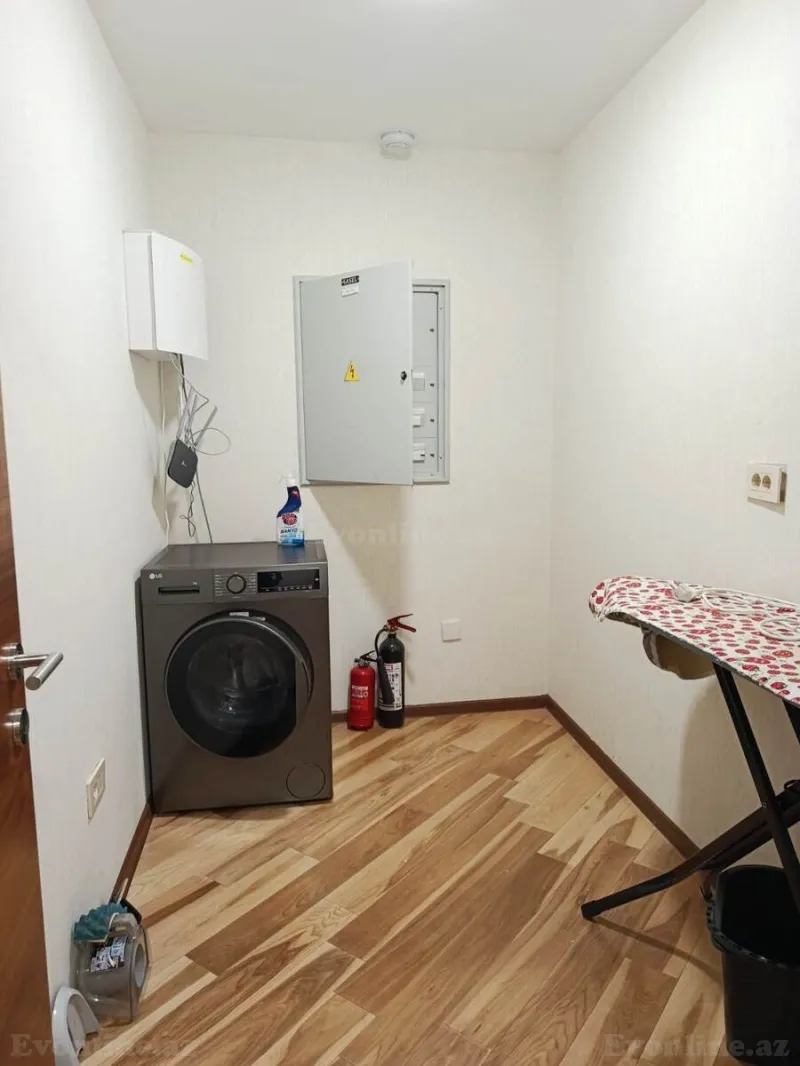 Kirayə verilir 4 otaqlı Mənzil Yeni tikili 190 m² 28 May m. - şəkil 13