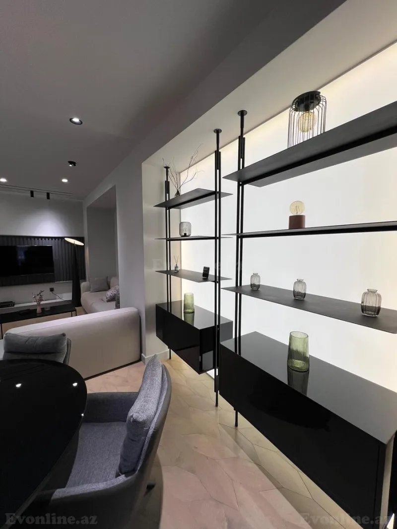 Satılır 3 otaqlı Mənzil Yeni tikili 148 m² 8 Noyabr m. - şəkil 4