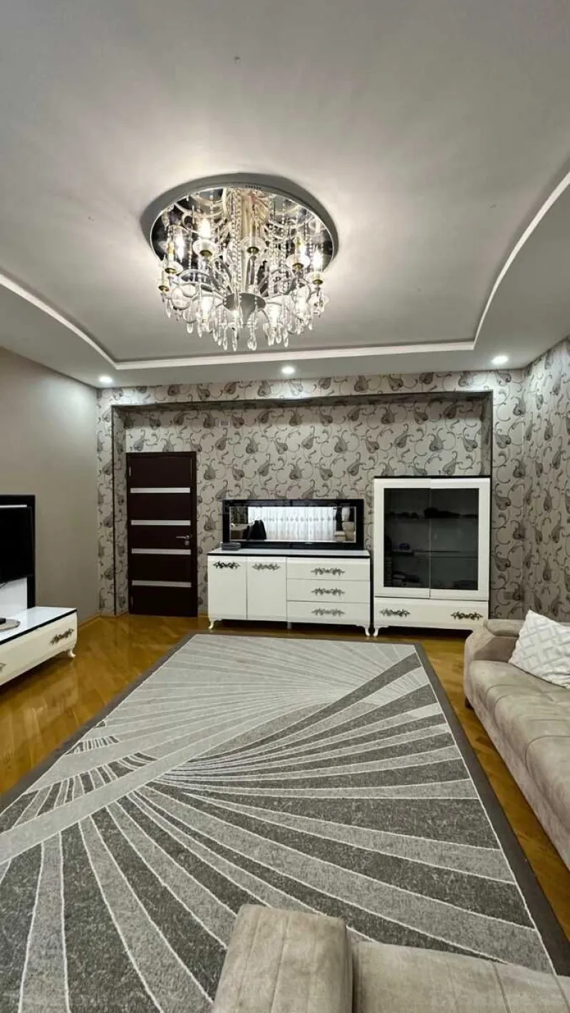 Satılır 4 otaqlı Mənzil Yeni tikili 127 m² Həzi Aslanov m. - şəkil 2