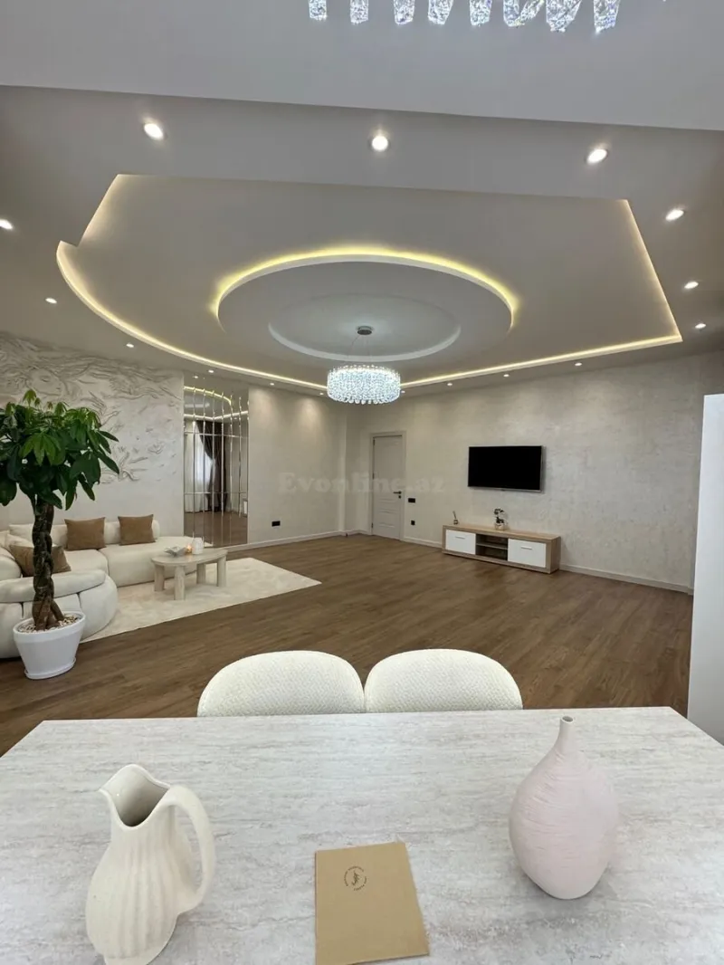 2 otaqlı Mənzil 135 m² Nəriman Nərimanov m. Satılır