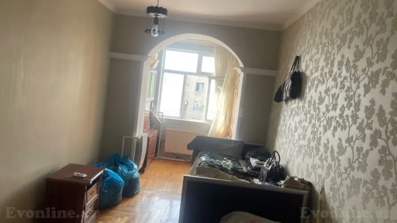 Satılır 3 otaqlı Mənzil Köhnə tikili 75 m² Gənclik m. - şəkil 6