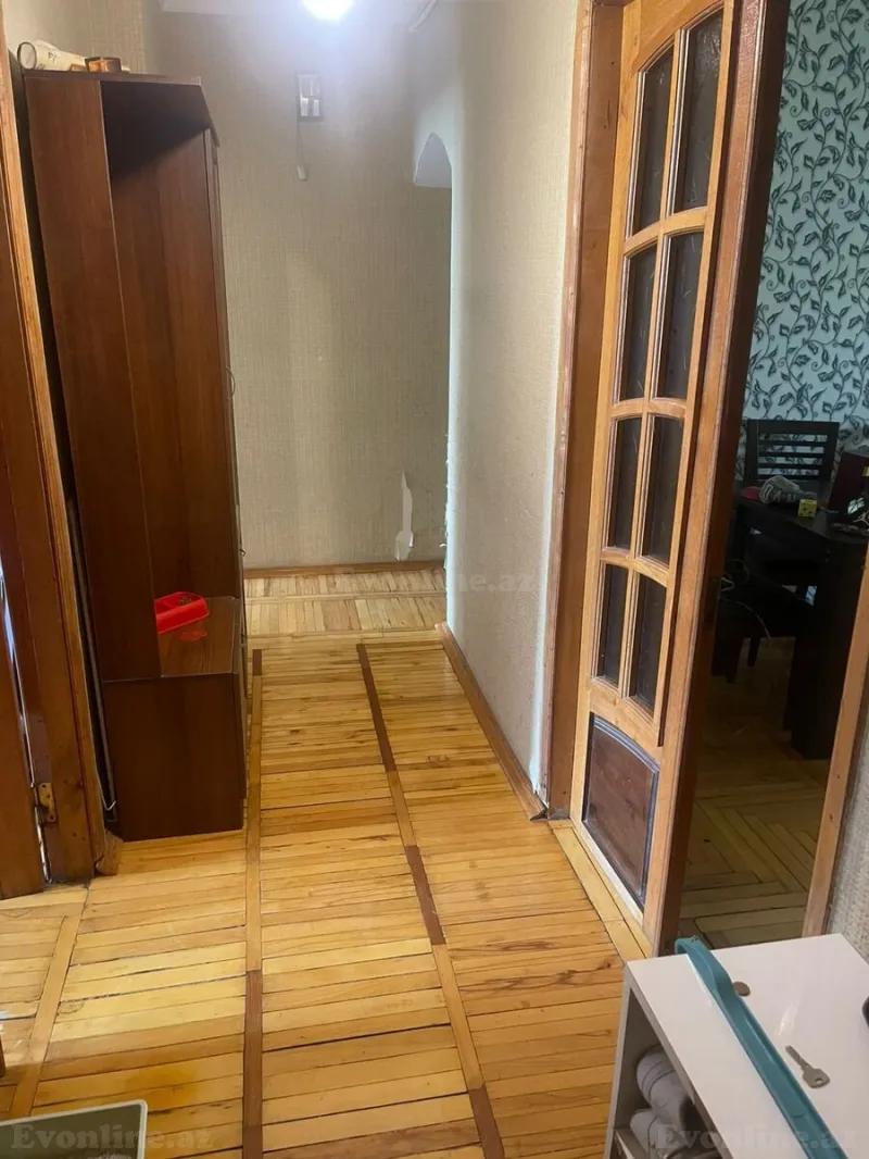 Satılır 3 otaqlı Mənzil Köhnə tikili 75 m² Gənclik m. - şəkil 7