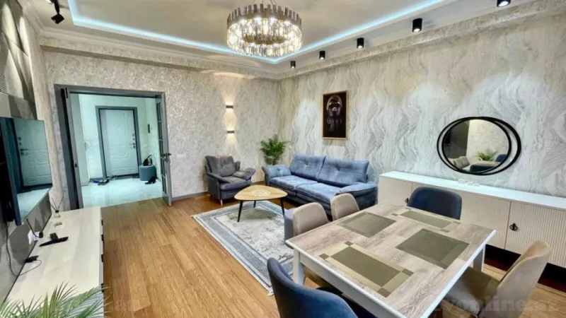 2 otaqlı Mənzil 80 m² 28 May m. Kirayə verilir