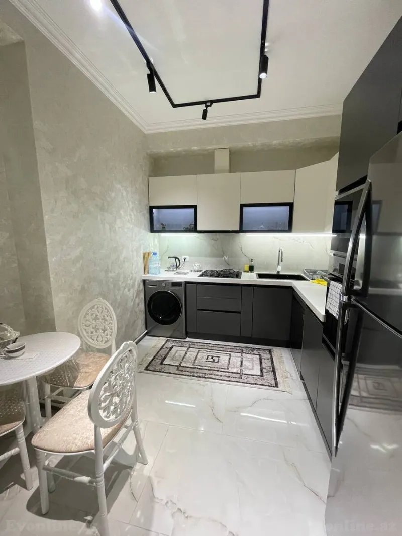 Kirayə verilir 2 otaqlı Mənzil Yeni tikili 80 m² 28 May m. - şəkil 23