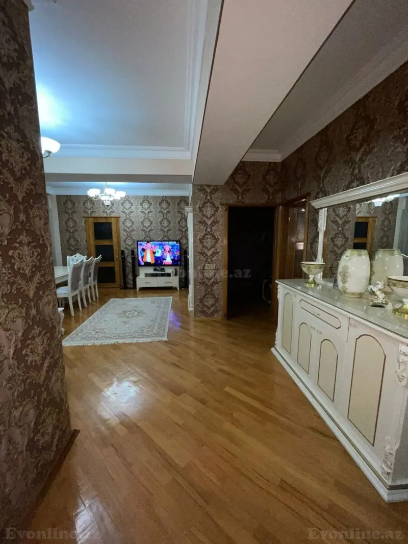 Satılır 4 otaqlı Mənzil Köhnə tikili 123 m² Bayıl - şəkil 4