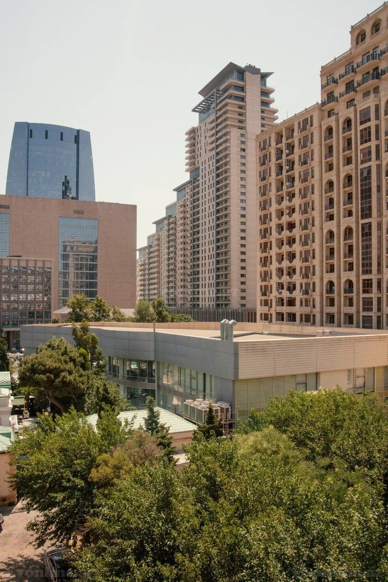 Kirayə verilir 3 otaqlı Mənzil Yeni tikili 110 m² Sahil m. - şəkil 21