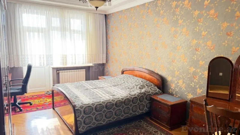 Kirayə verilir 4 otaqlı Mənzil Yeni tikili 200 m² Nizami m. - şəkil 8