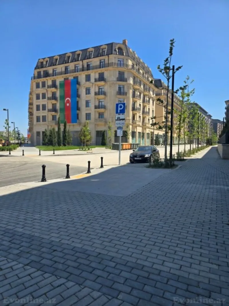 Satılır 4 otaqlı Mənzil Yeni tikili 215 m² Xətai r.