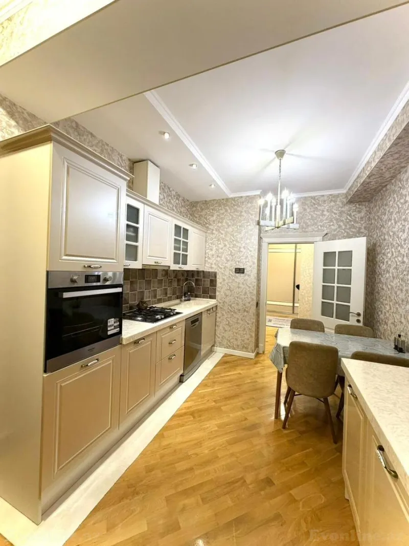 Satılır 3 otaqlı Mənzil Yeni tikili 130 m² İnşaatçılar m. - şəkil 14