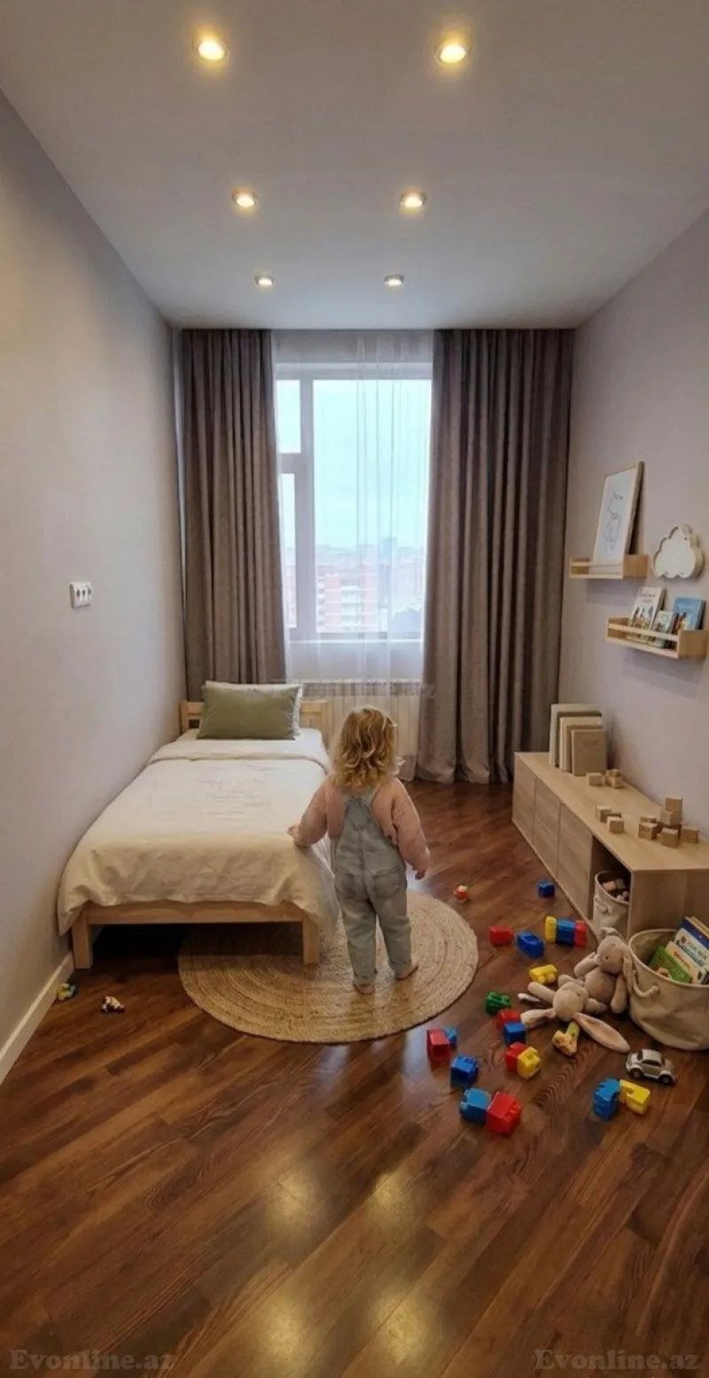 Satılır 3 otaqlı Mənzil Yeni tikili 160 m² 28 May m. - şəkil 4